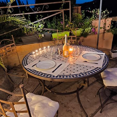 Love-Room Discret 40 M2 Bormes Les Mimosas Village Avec Terrasse Exterior foto