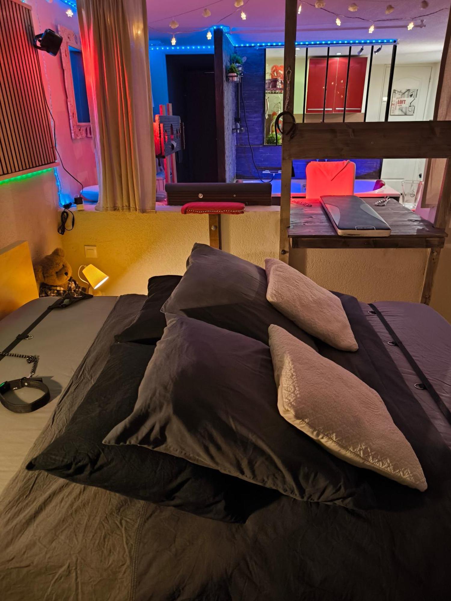 Love-Room Discret 40 M2 Bormes Les Mimosas Village Avec Terrasse Exterior foto